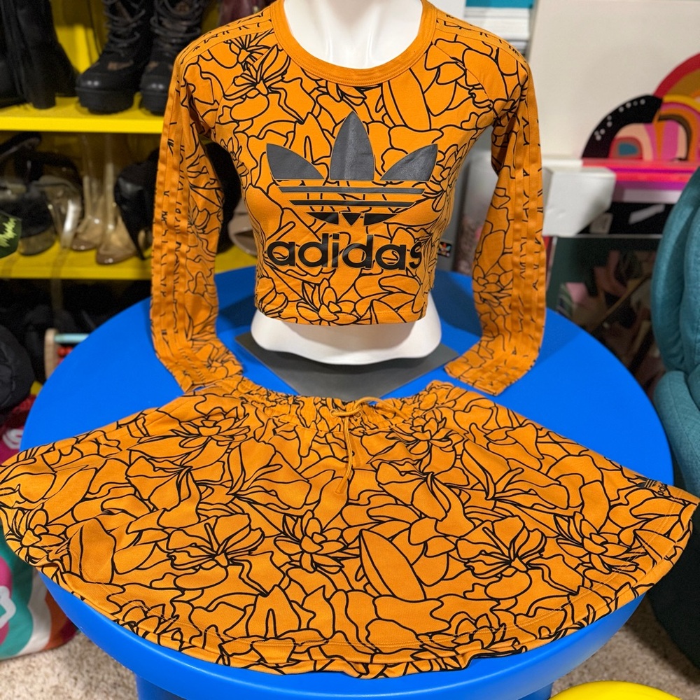 adidas Originals Pharrell Crop Top & Skirt Set size Small